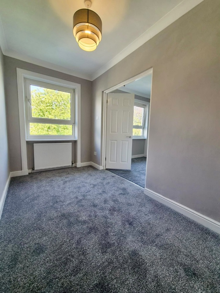 3 Bed Flat, Crofthill Road, G44 photo 3