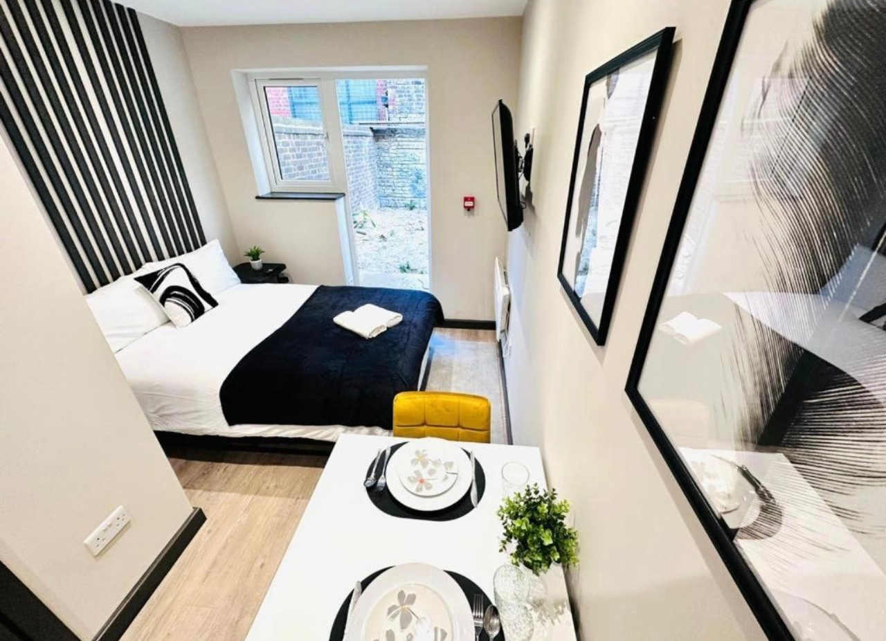 Studio Flat, Axminster Road, N7 photo 2
