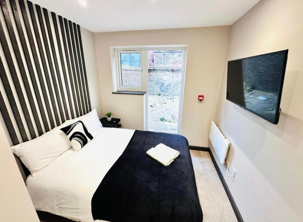 Studio Flat, Axminster Road, N7 photo 3