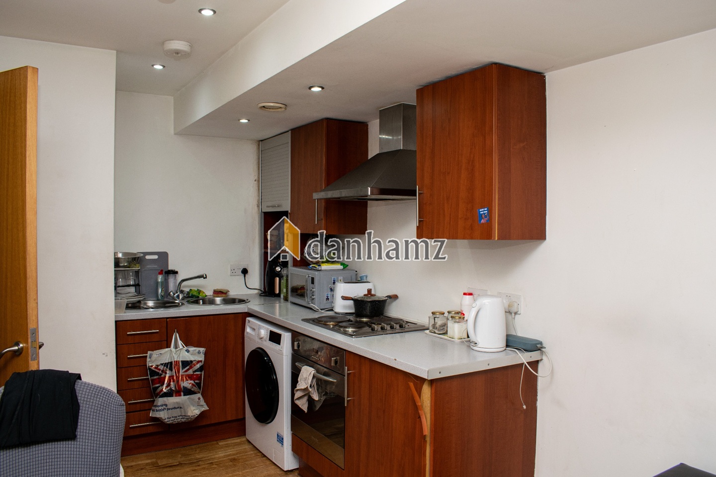 1 Bed Flat, Withy Grove, M4