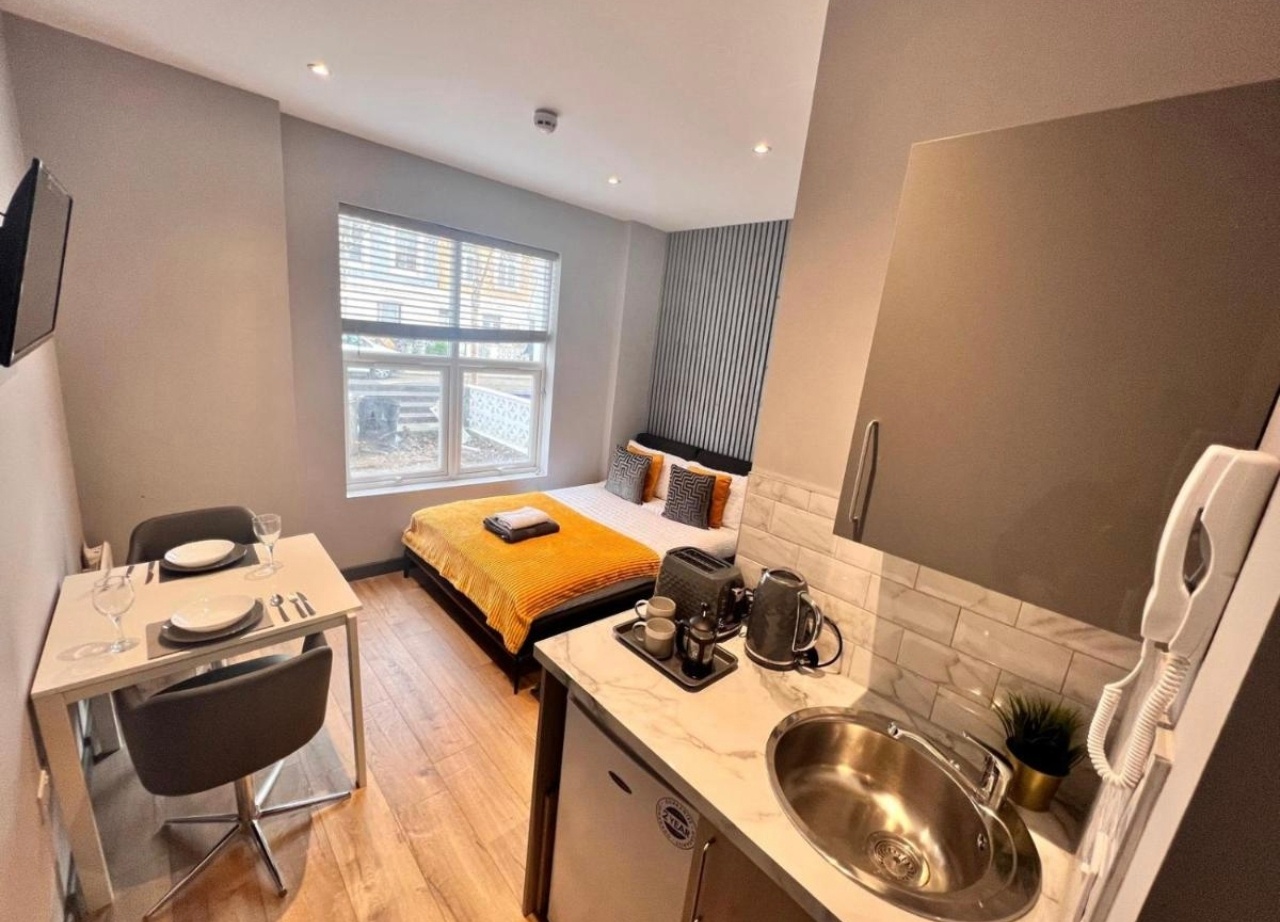 Studio Flat, Axminster Road, N7 photo 2