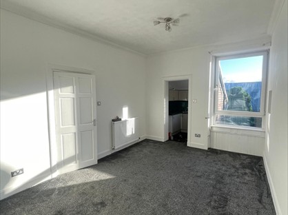1 Bed Flat, Stewarton St, ML2