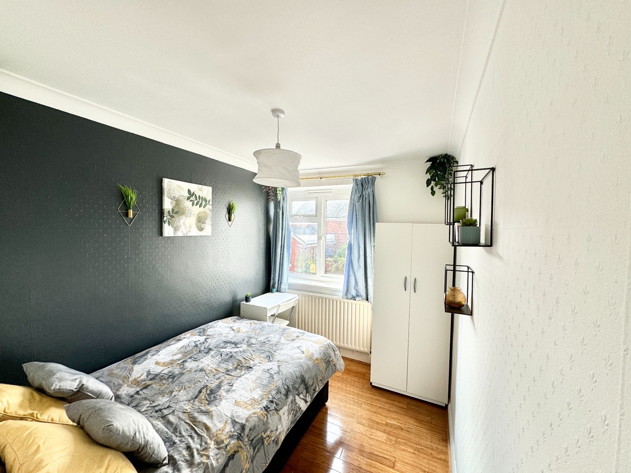 Room in a Shared Flat, St. Charles Square, W10 photo 2