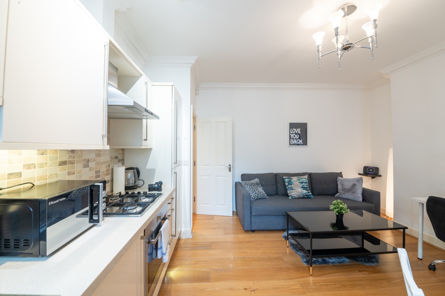 1 Bed Flat, Guilford St, WC1N photo 5