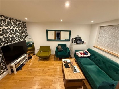 1 Bed Flat, Plumtree Close, RM10