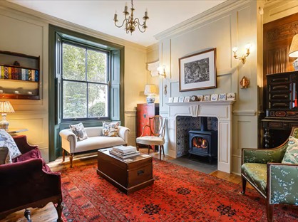 4 Bed Detached House, Bow Road, E3
