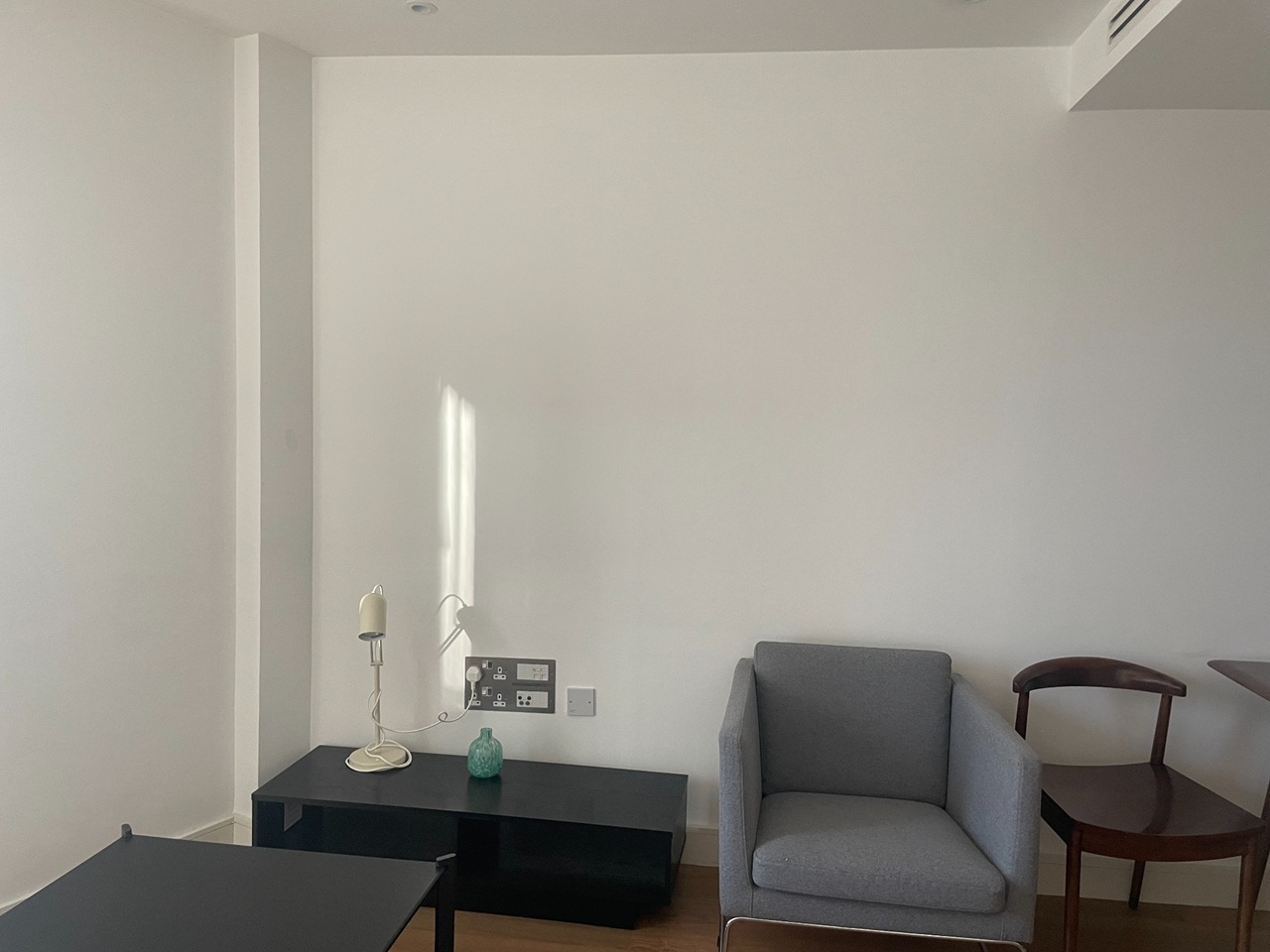Studio Flat, Brent House, SW8 photo 4