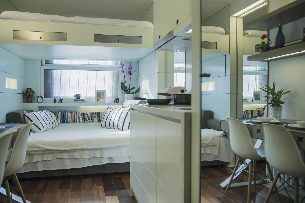 Studio Flat, Chalk Farm Road, NW1 photo 2
