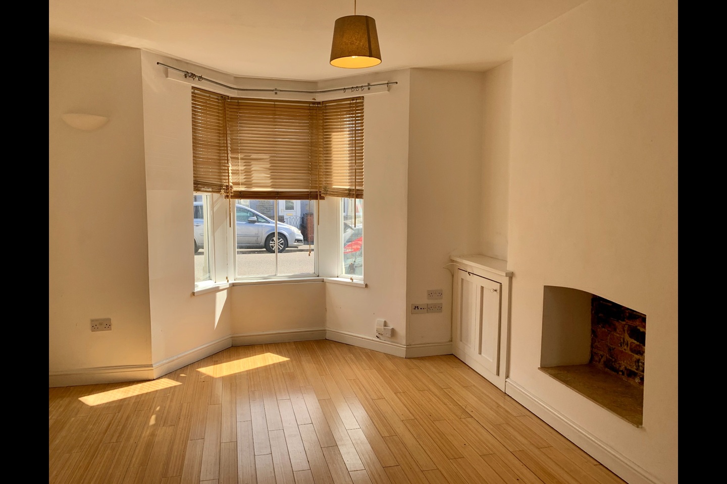 1 Bed Flat, Carlisle St, CF24 photo 2