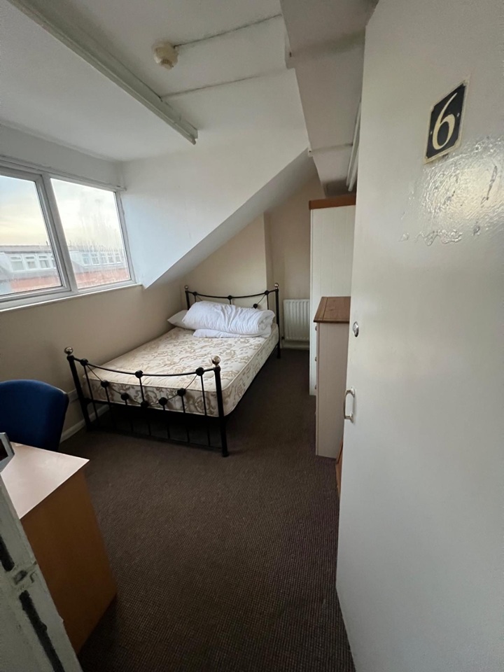Room in a Shared House, Havelock St, S10