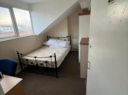 Room in a Shared House, Havelock St, S10