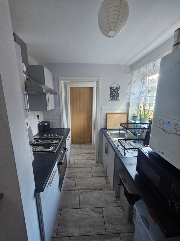 Room in a Shared House, Chard St, NG7 photo 3