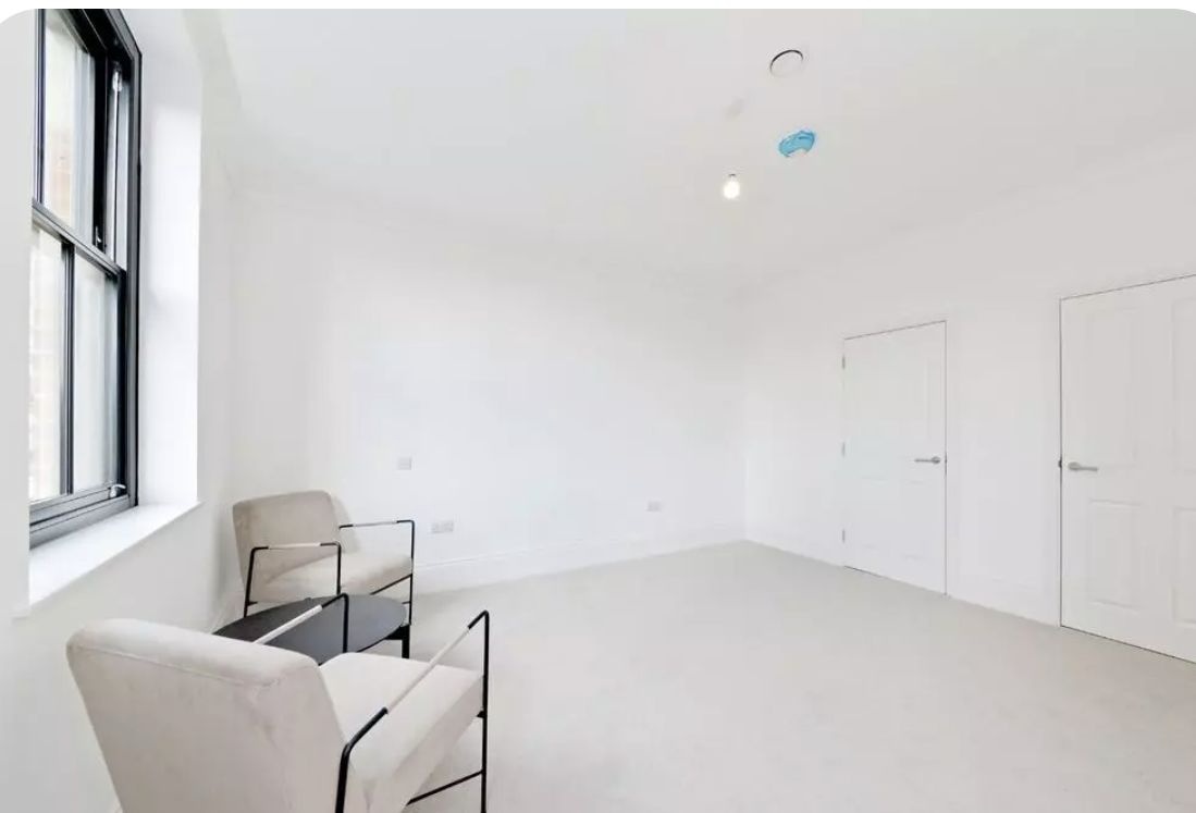 2 Bed Flat, Great Hampton Street, B18 photo 3