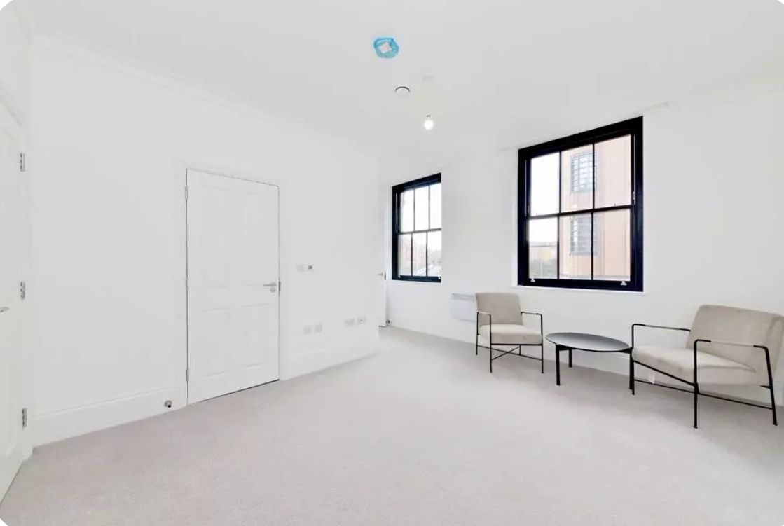 2 Bed Flat, Great Hampton Street, B18 photo 4