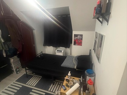 Room in a Shared House, Spurway Parade, IG2