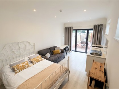 Studio Flat, Slough, SL1
