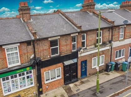 2 bed flat/apartment for rent in 2 Bed Maisonette, Harwoods Road, WD18