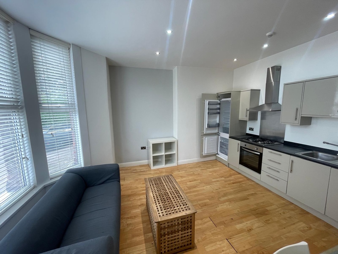 1 Bed Flat, Greenfield Road, L13 photo 3