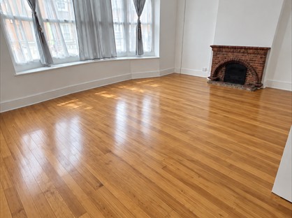 3 Bed Flat, Green Lane, HA6