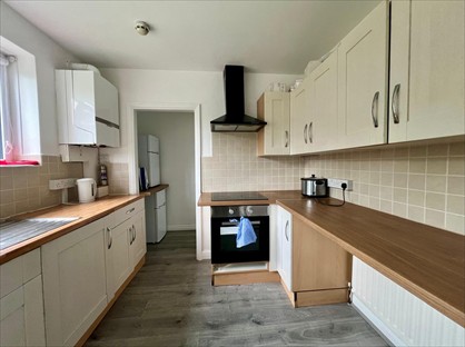 Room in a Shared House, Harborough Hill Road, S71