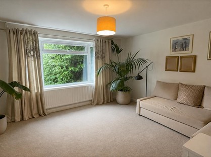 3 Bed Terraced House, Aysgarth, RG12