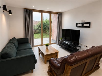 Studio Flat, Tideswell House, S5