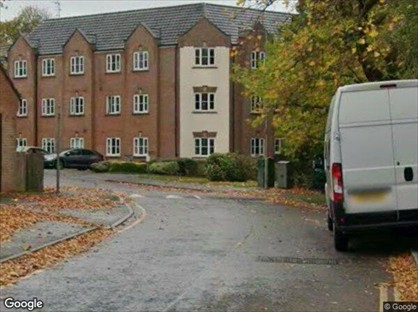 2 Bed Flat, Henley Court, L35
