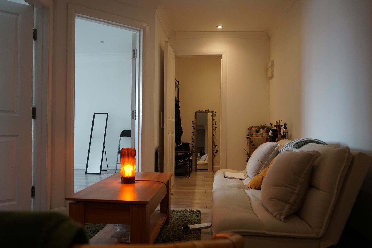 2 Bed Flat, West Street, BN1 photo 2