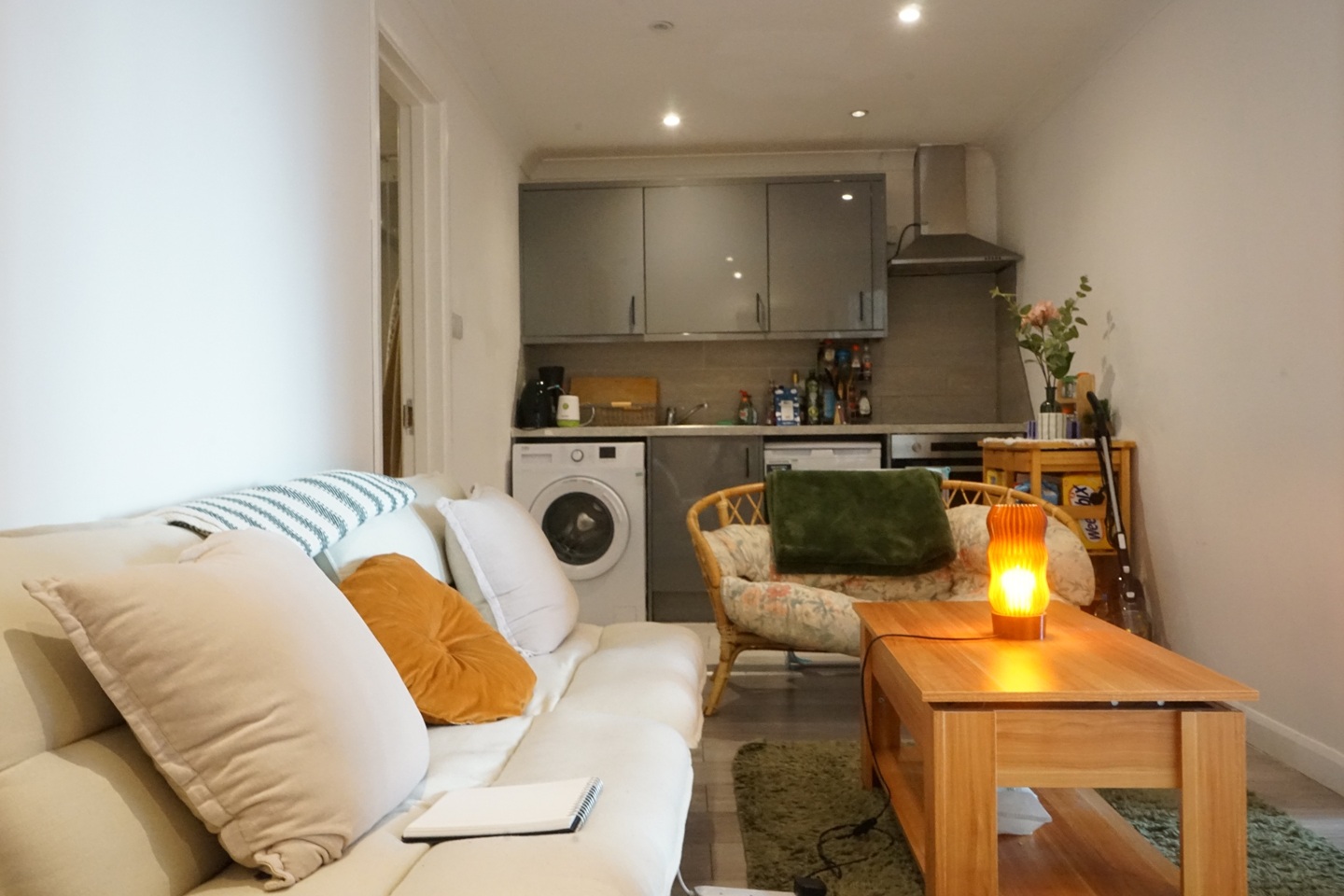 2 Bed Flat, West Street, BN1