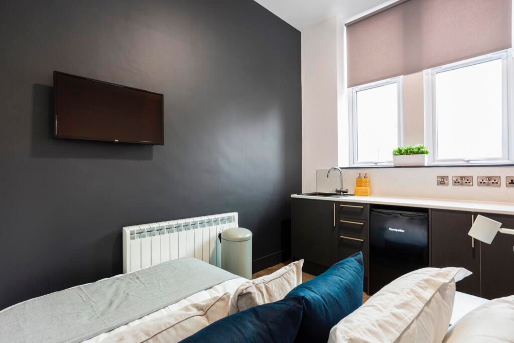 Studio Flat, King Alfred St, DE22 photo 2