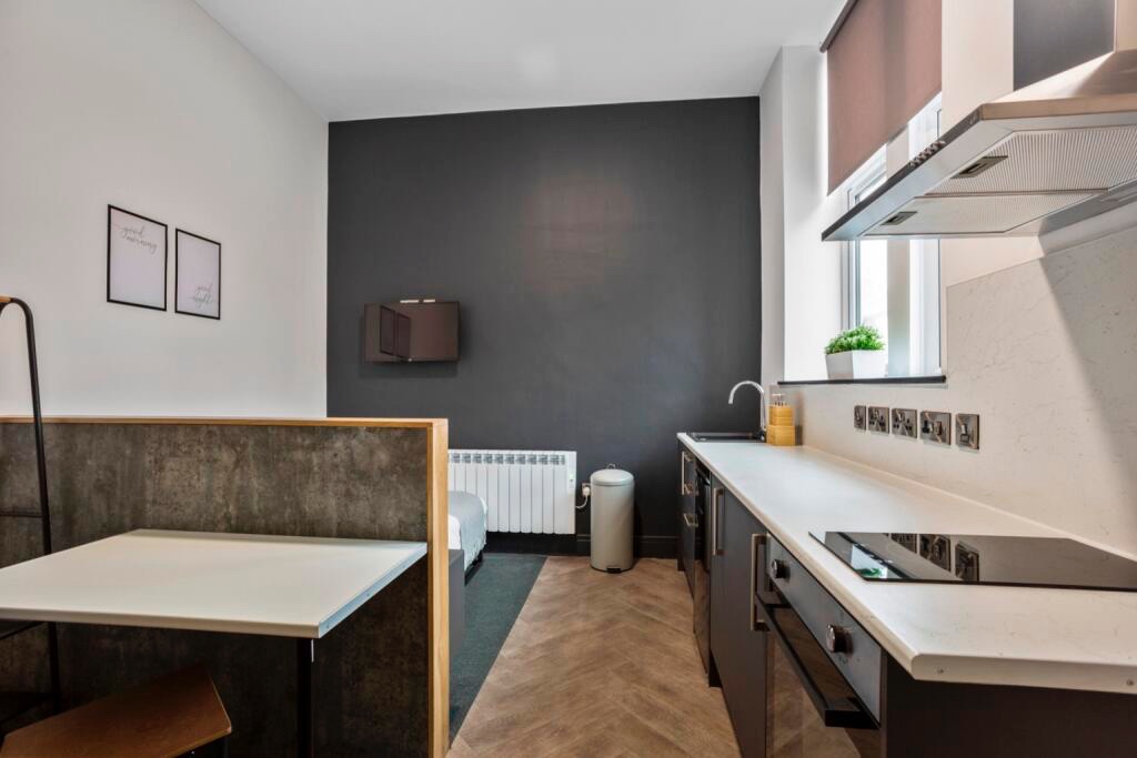 Studio Flat, King Alfred St, DE22 photo 5
