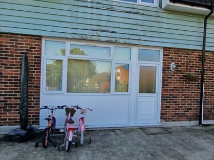 2 Bed Maisonette, Chenies Parade, HP7