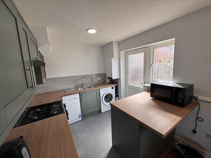 2 Bed End Terrace, Osbaldwick Lane, YO10