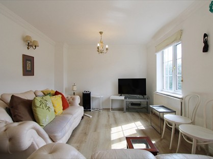 4 Bed Semi-Detached House, Fulmer Road, E16