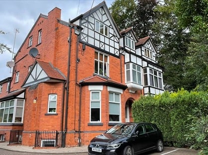 Room in a Shared Flat, Wilmslow Road, M20