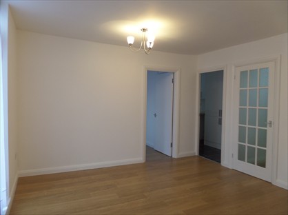 1 Bed Flat, Mayfly Gardens, UB5