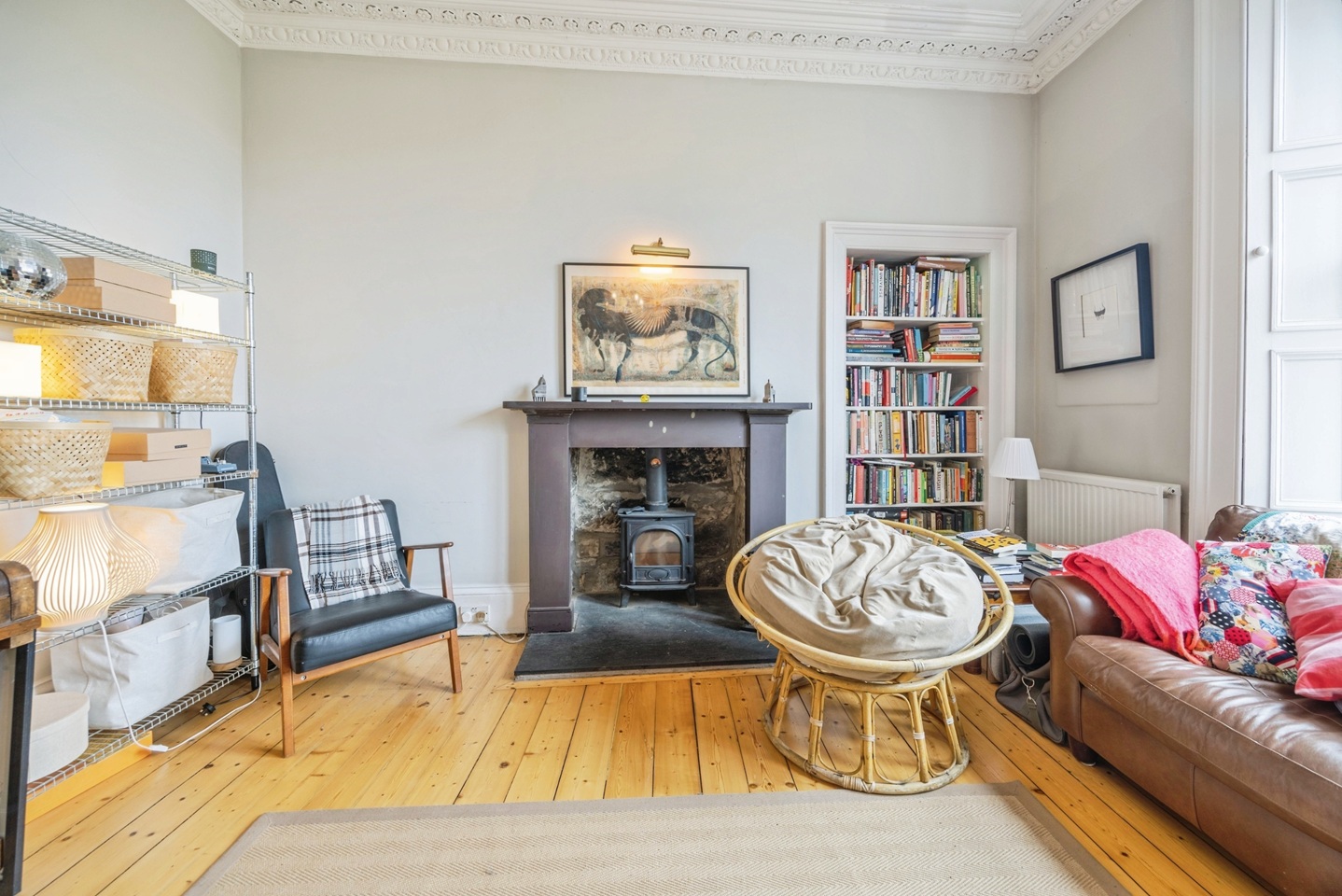 2 Bed Flat, Edinburgh, EH9 photo 2