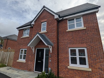 3 bed semi-detached house for rent in 3 Bed Semi-Detached House, Inverbeg Drive, BL2