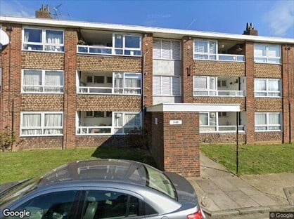 3 Bed Flat, Dora House, IG6