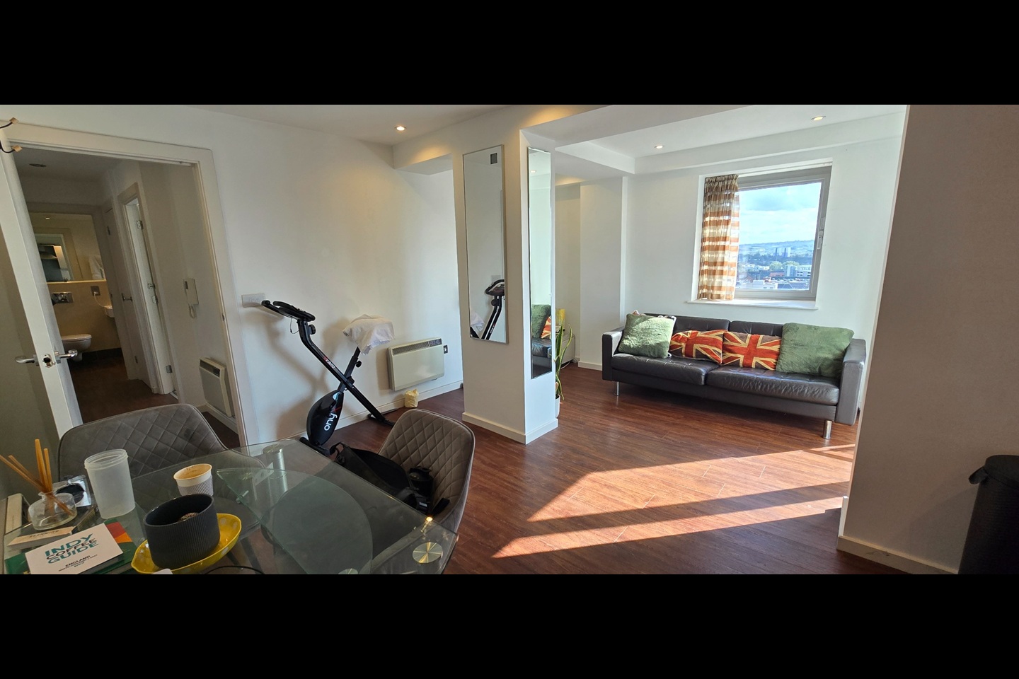 1 Bed Flat, Basilica, LS1 photo 4