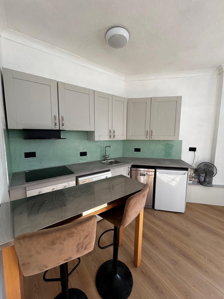 Studio Flat, West Hill St, BN1 photo 2