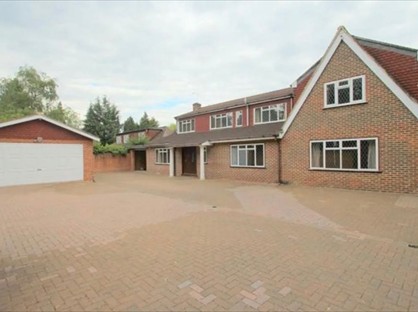 7 bed detached house for rent in 7 Bed Detached House, Imperial Road, SL4