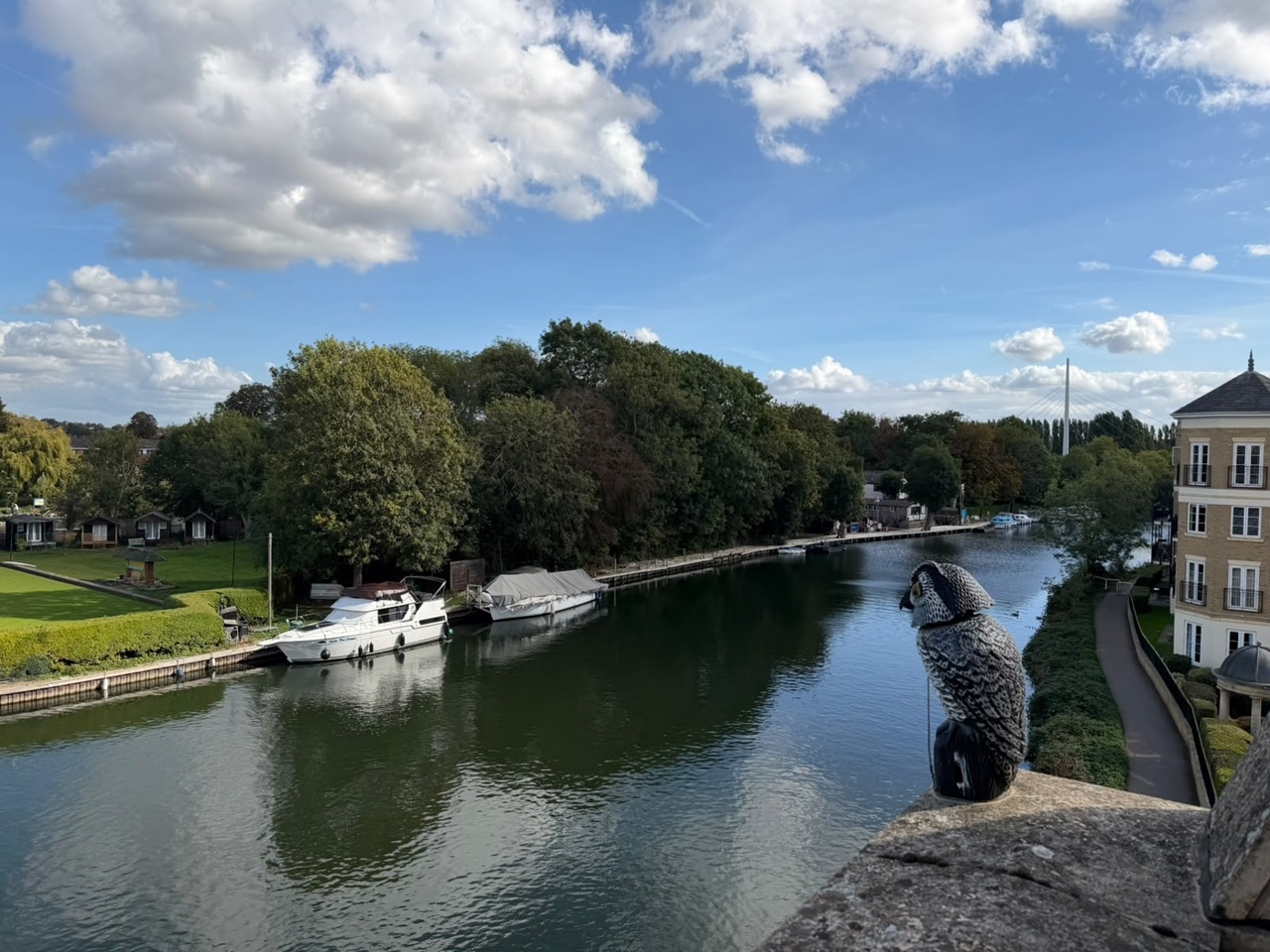 2 Bed Flat, Regents Riverside, RG1 photo 3