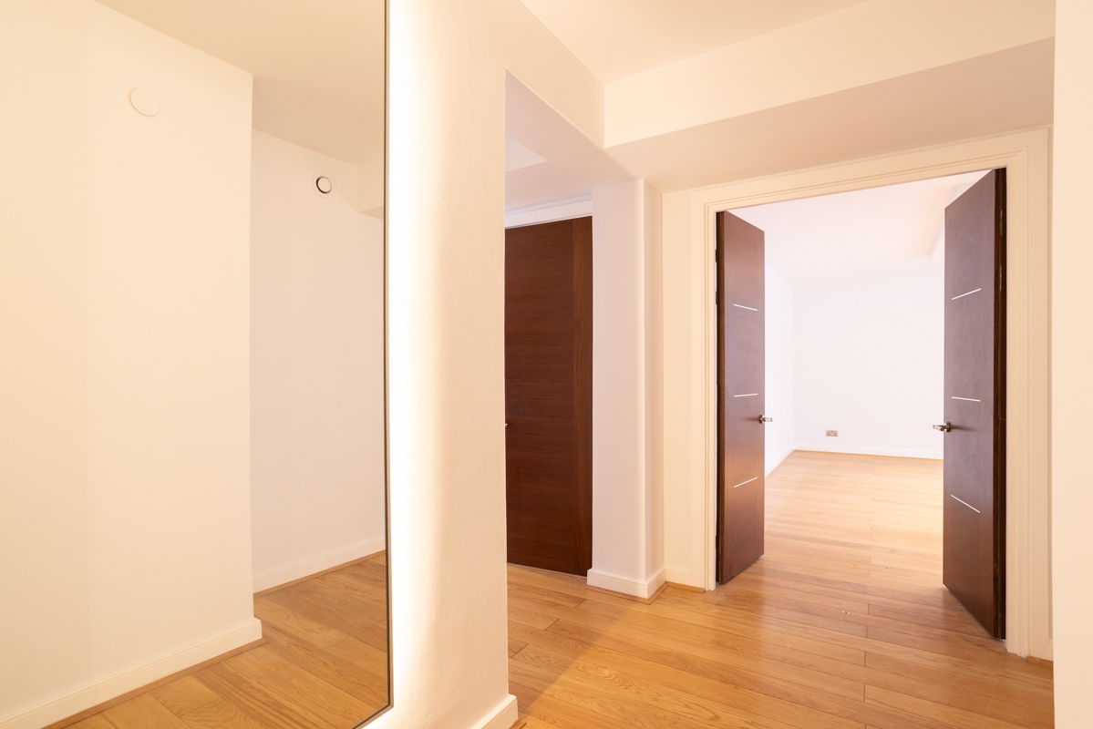 3 Bed Flat, Mill Street, SE1 photo 3