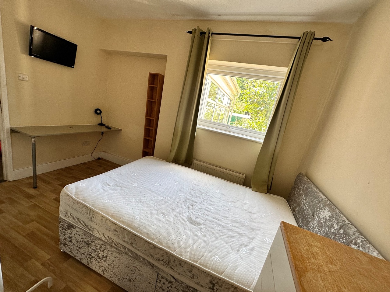 Room in a Shared House, King St, NG9 photo 2