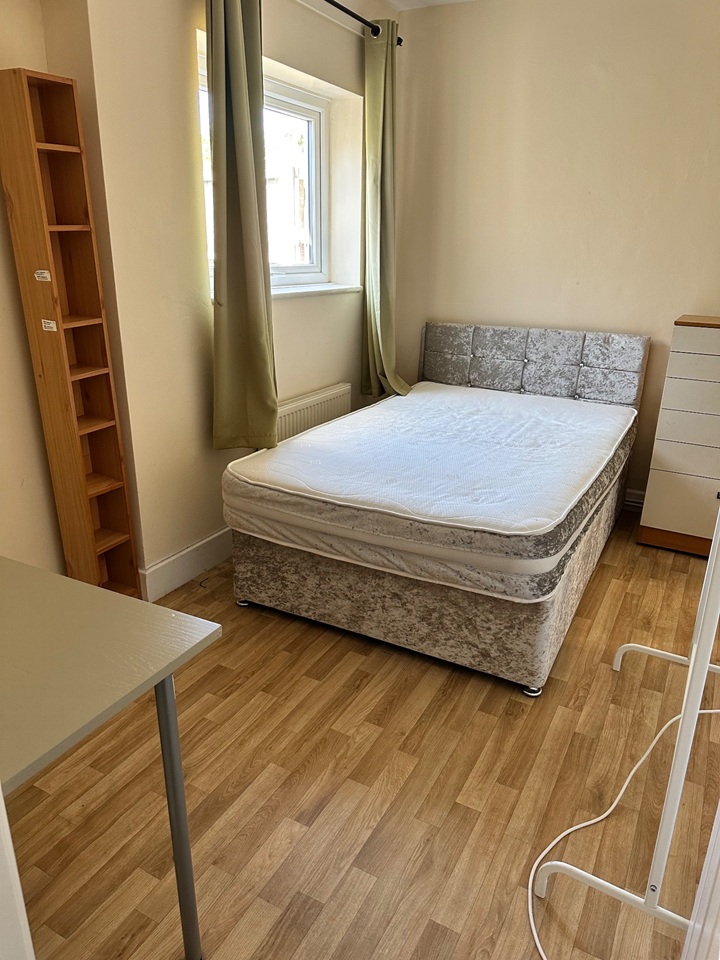 Room in a Shared House, King St, NG9 photo 5