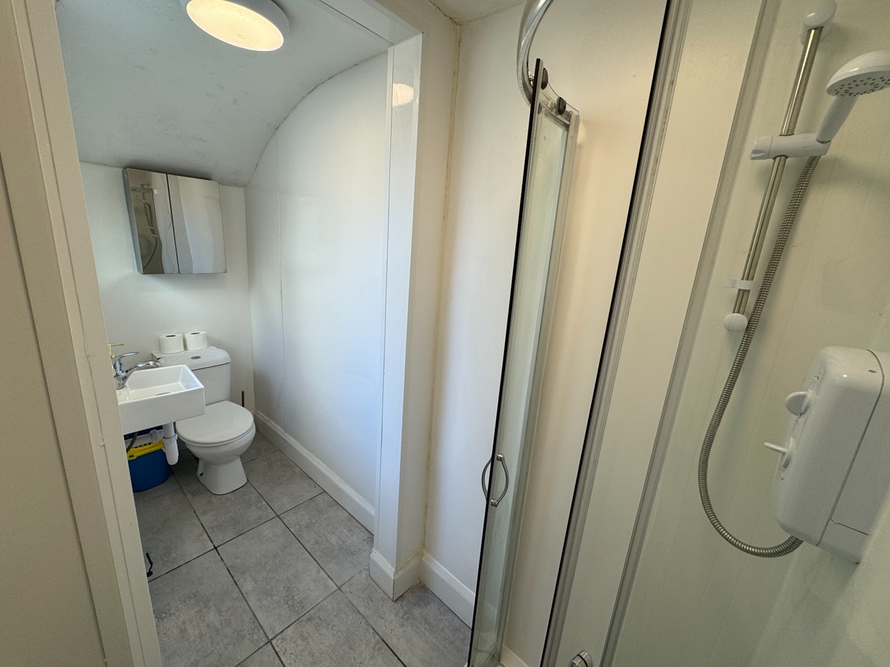 Studio Flat, Bedford Place, BN1 photo 4