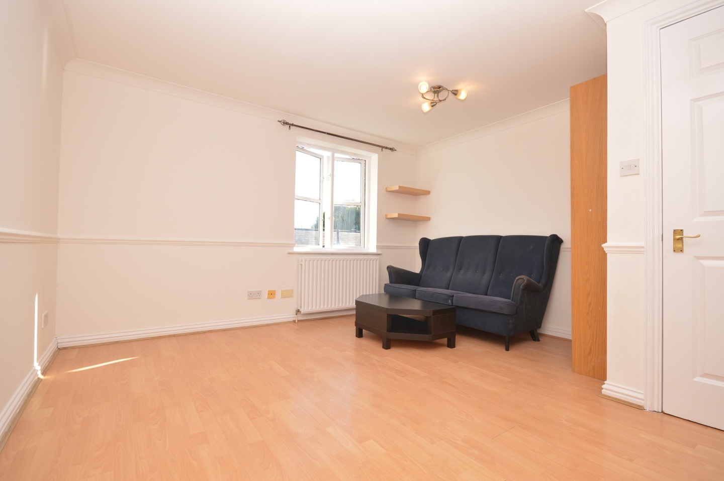 1 Bed Flat, Mile End Road, E1