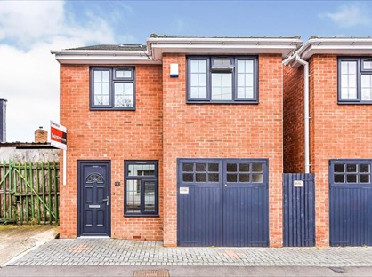 Room in a Shared House, Lord St, WS1
