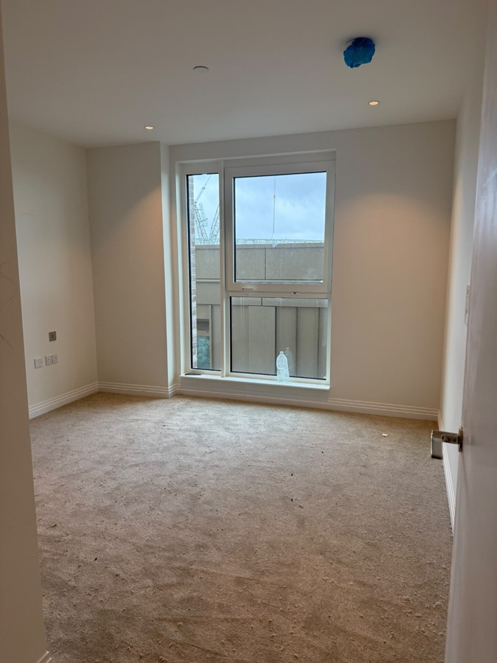 2 Bed Flat, Gasholder Place, SE11 photo 3
